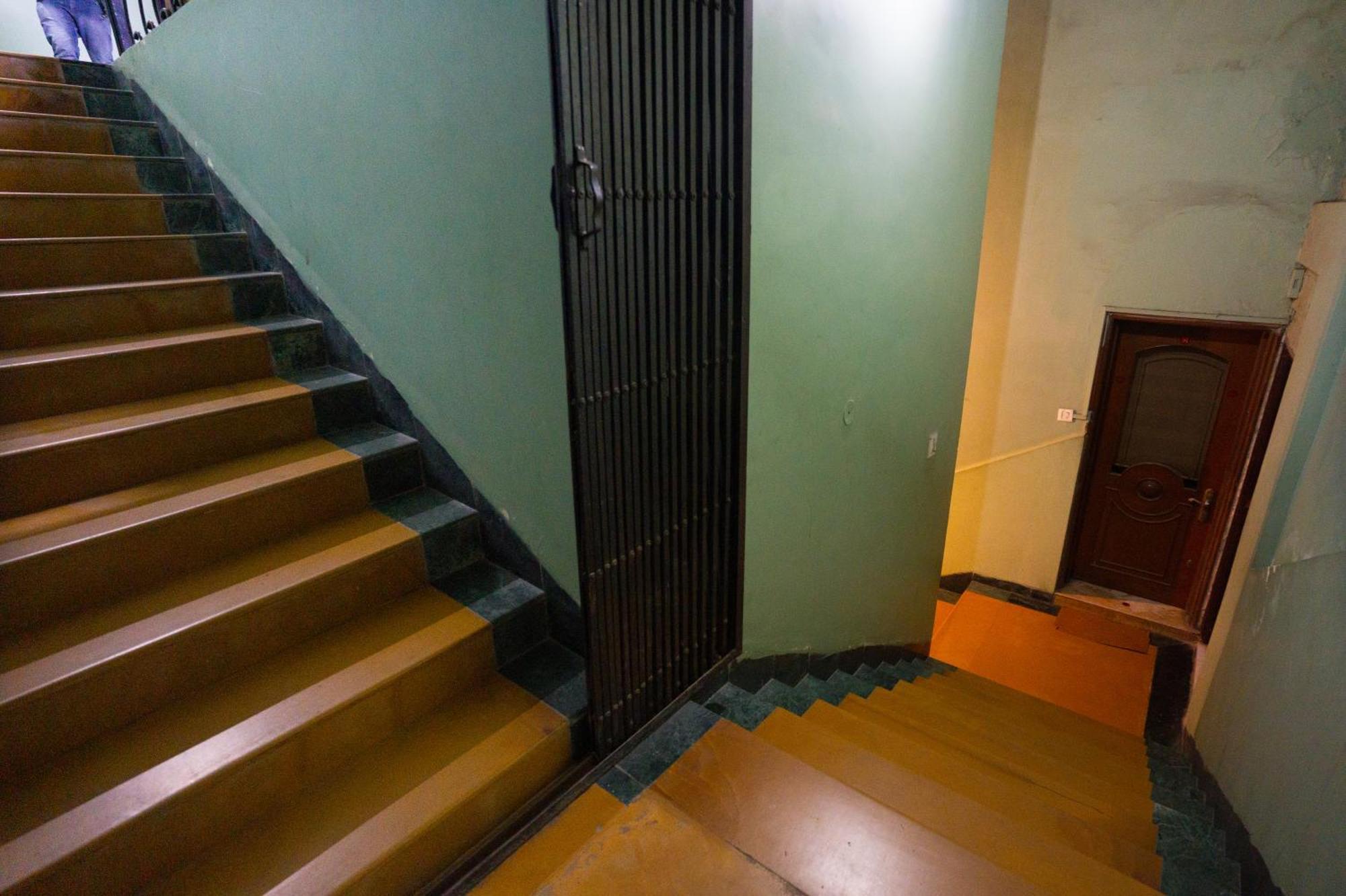 Hotel Girdhar Mahal Indore Bagian luar foto