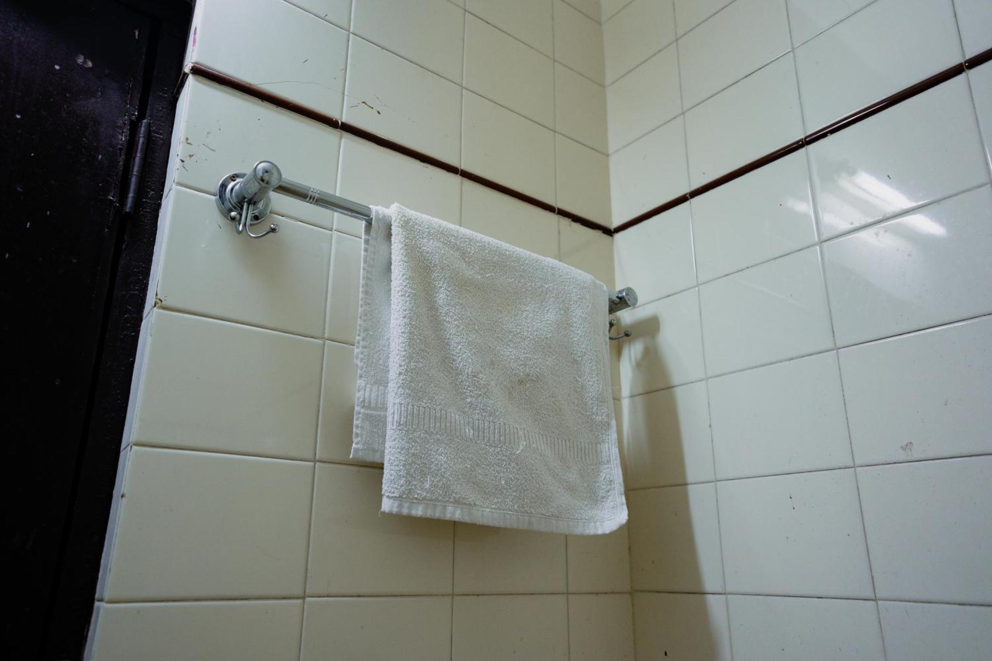 Hotel Girdhar Mahal Indore Bagian luar foto