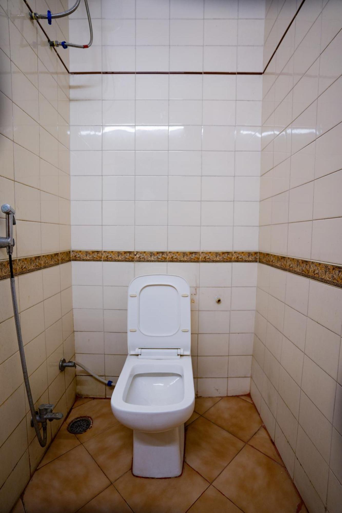 Hotel Girdhar Mahal Indore Bagian luar foto